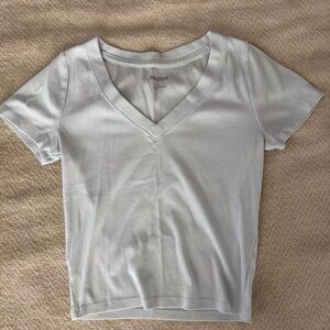 Hollister Women's Light Blue V-Neck Ribbed Tee
